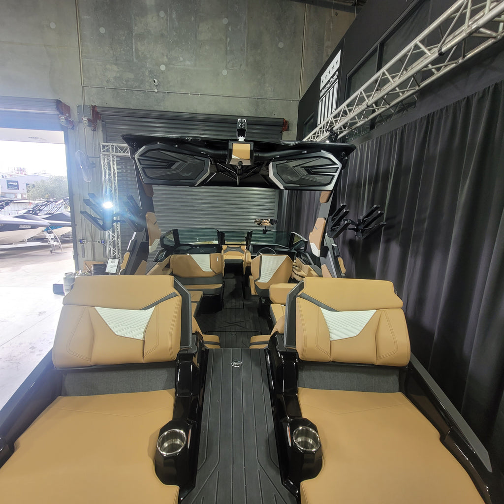 2027 MasterCraft X23