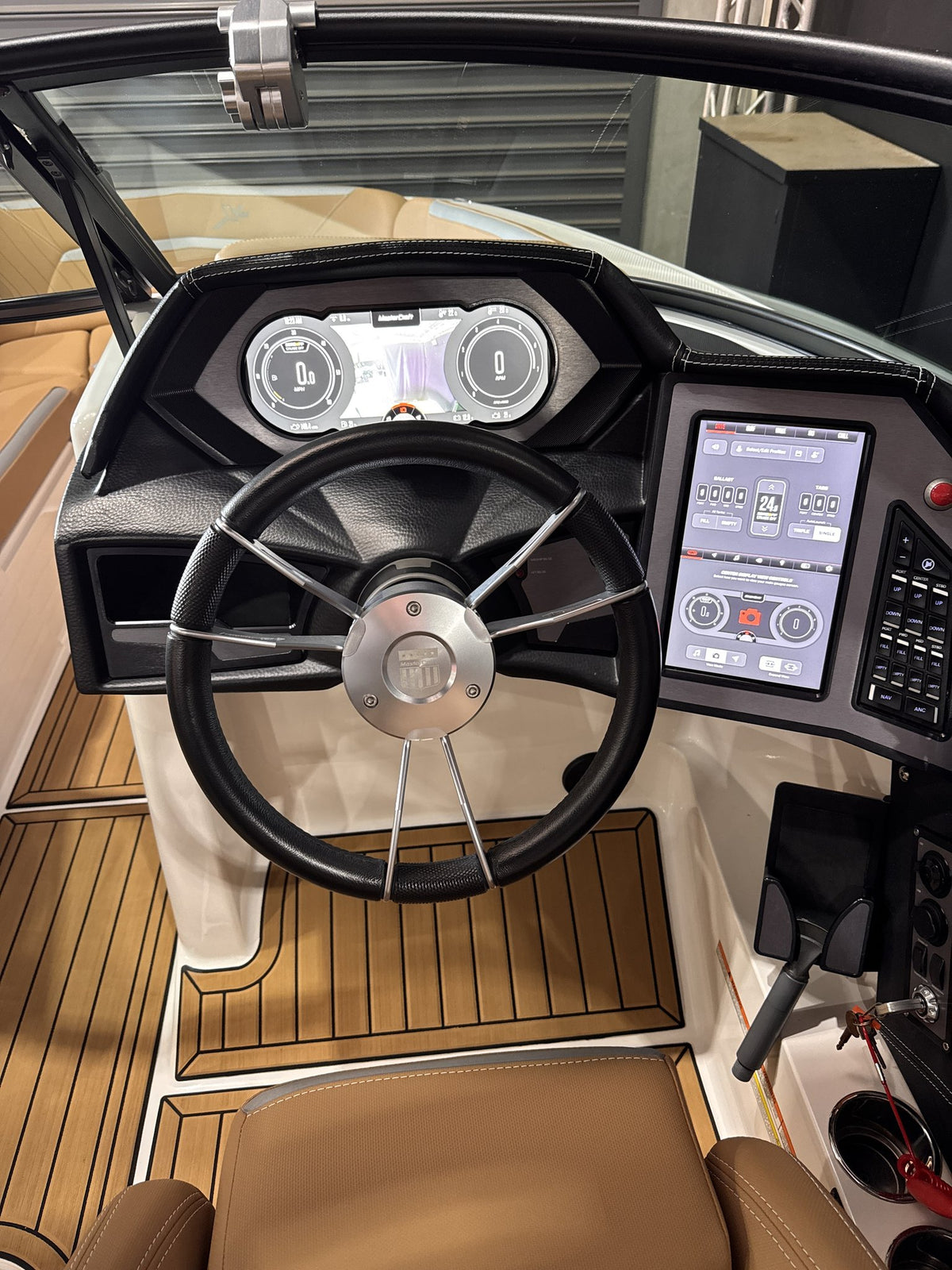 2023 MasterCraft X Star S pre-owned, helm