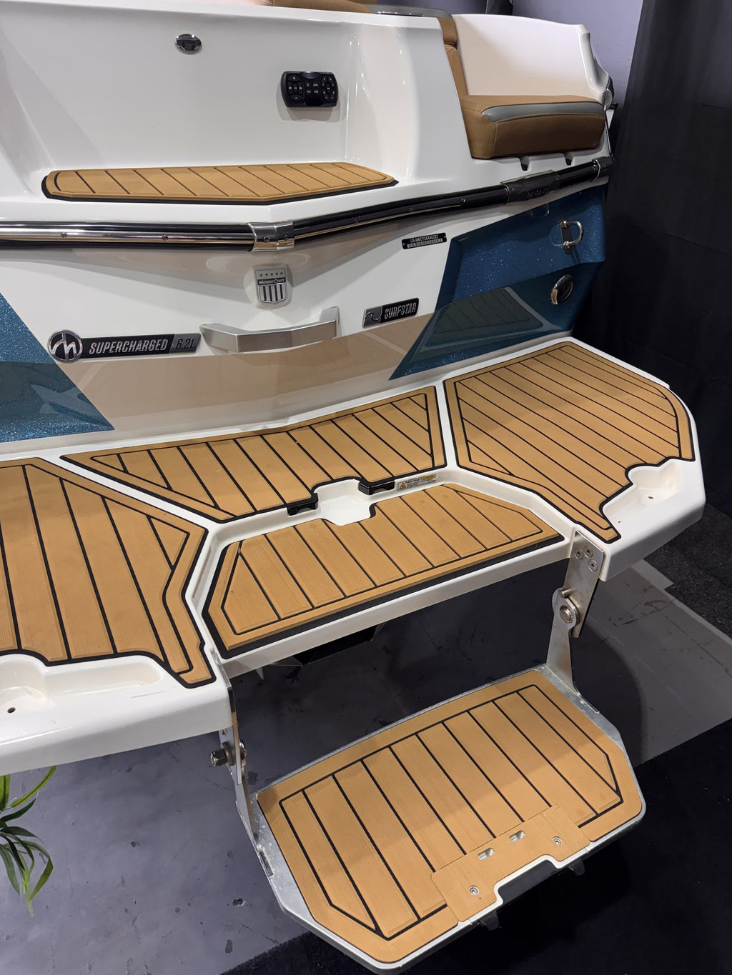 2023 MasterCraft X Star S pre-owned, swim platform and step