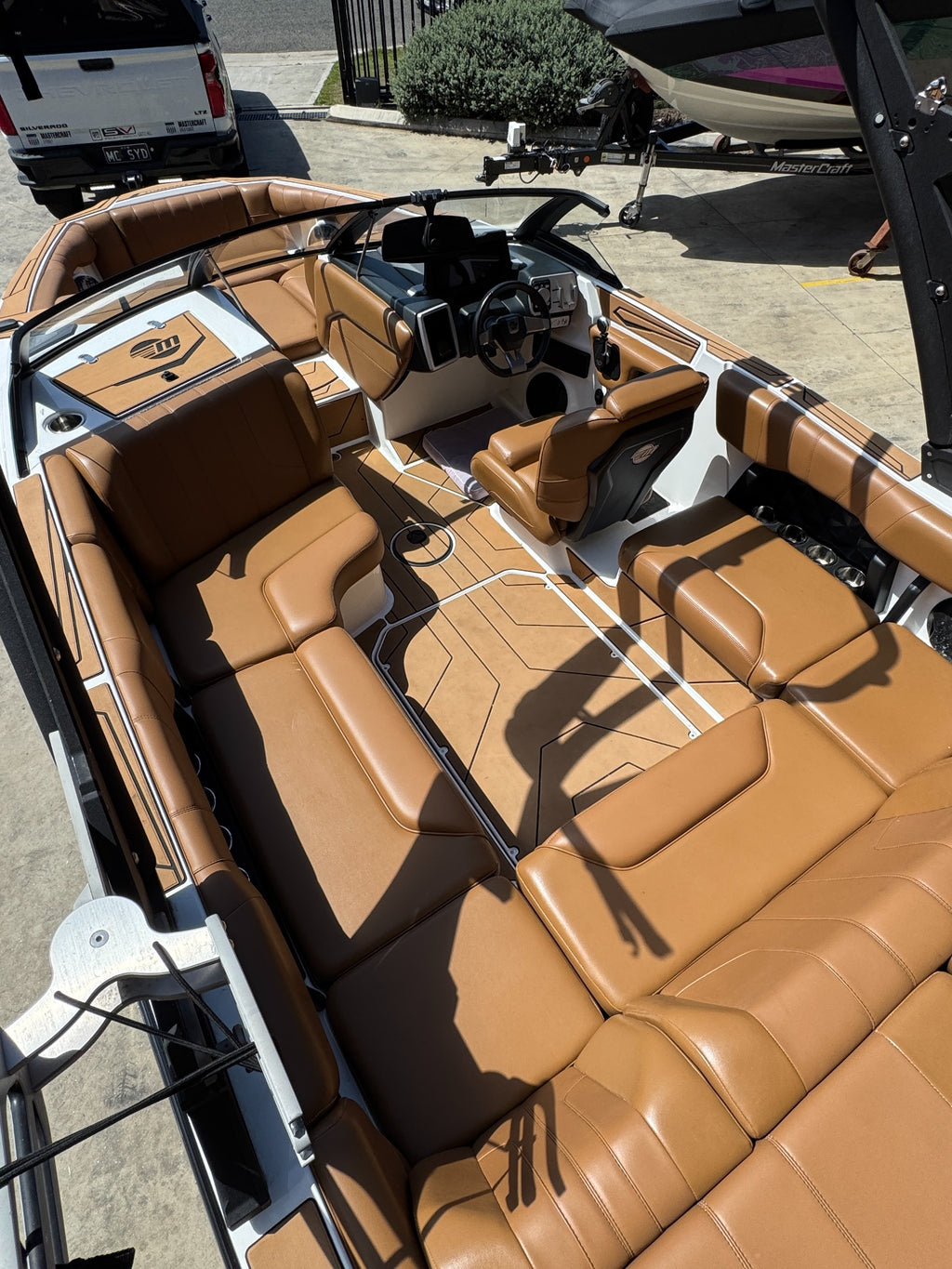 2021 Malibu 21LX — interior overview