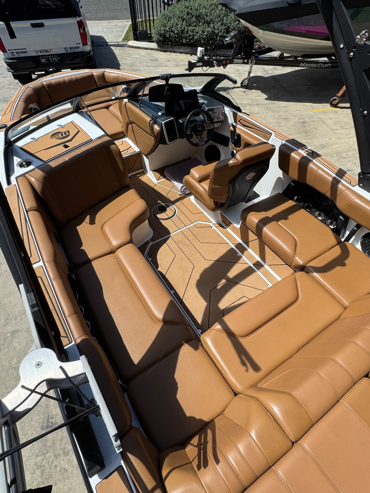 2021 Malibu 21LX — interior overview