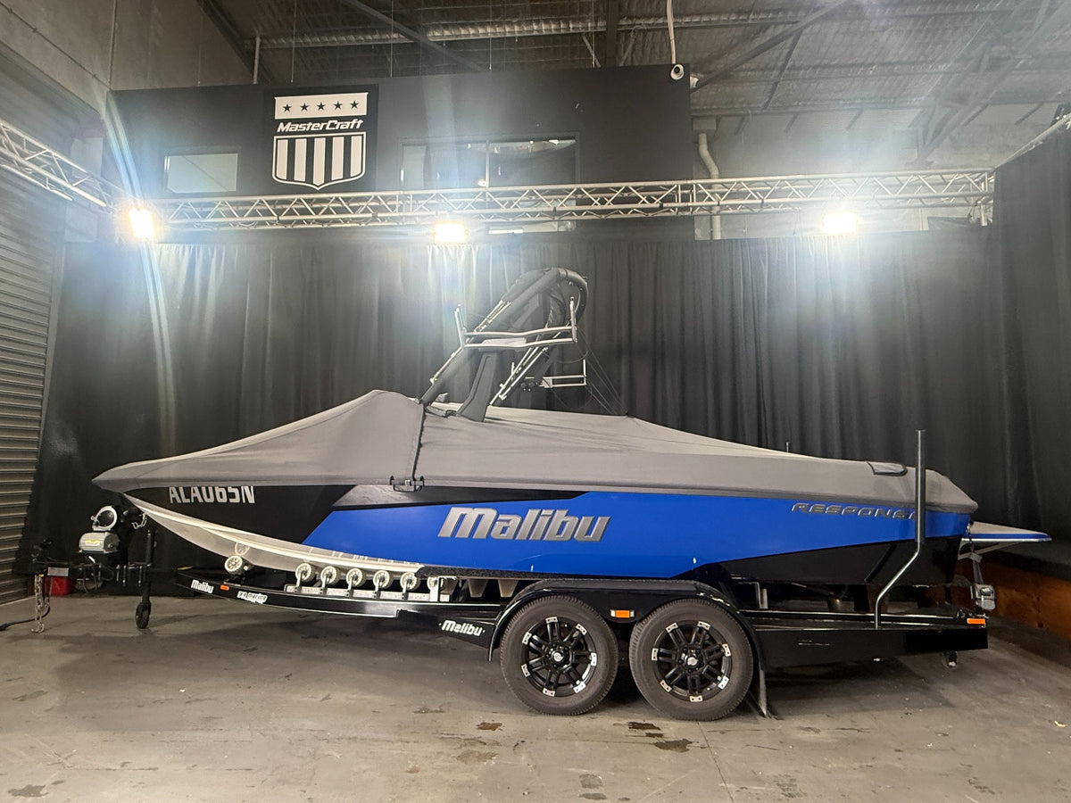 2021 Malibu TXI — covered boat side view