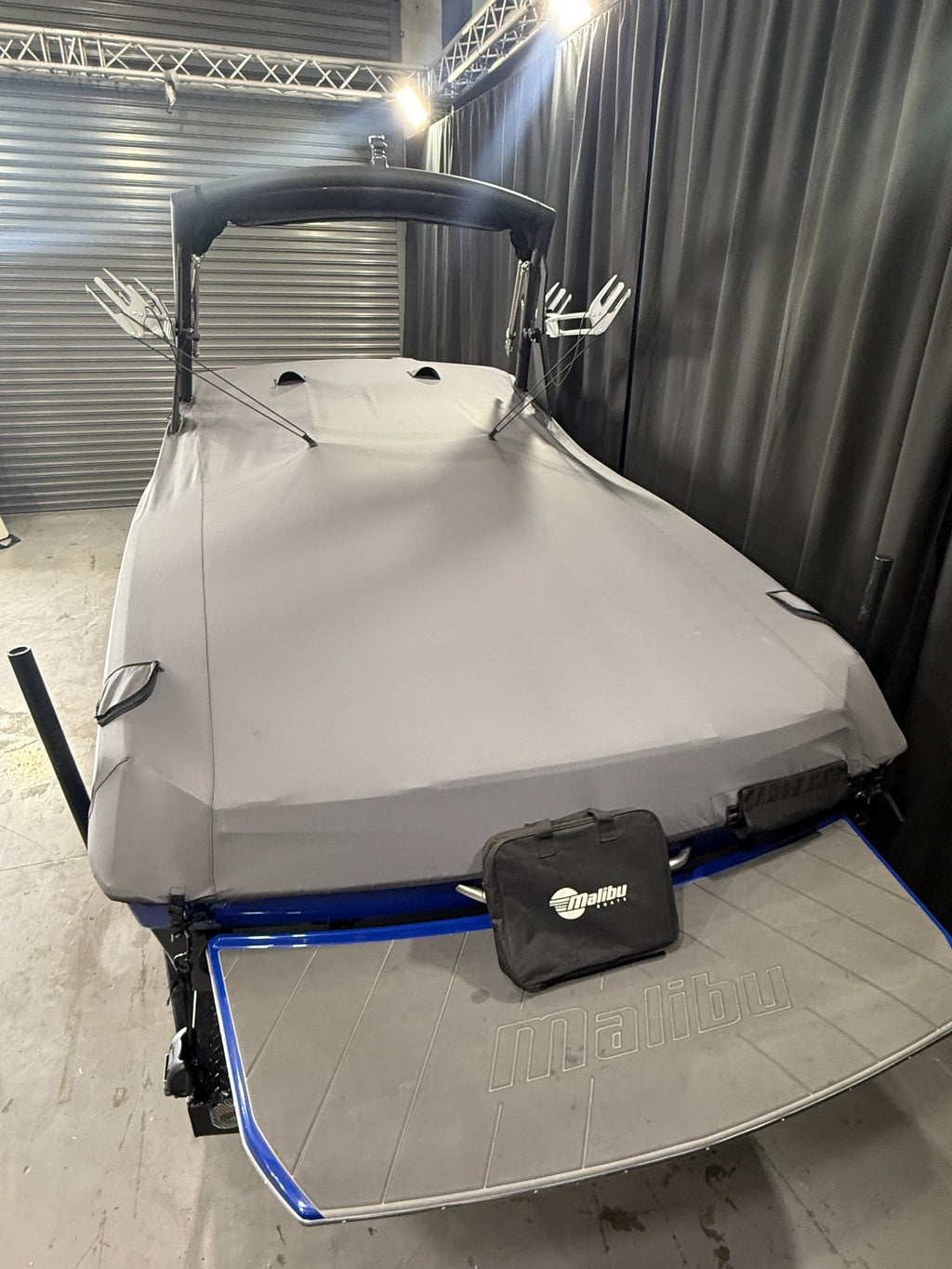 2021 Malibu TXI — fitted boat cover