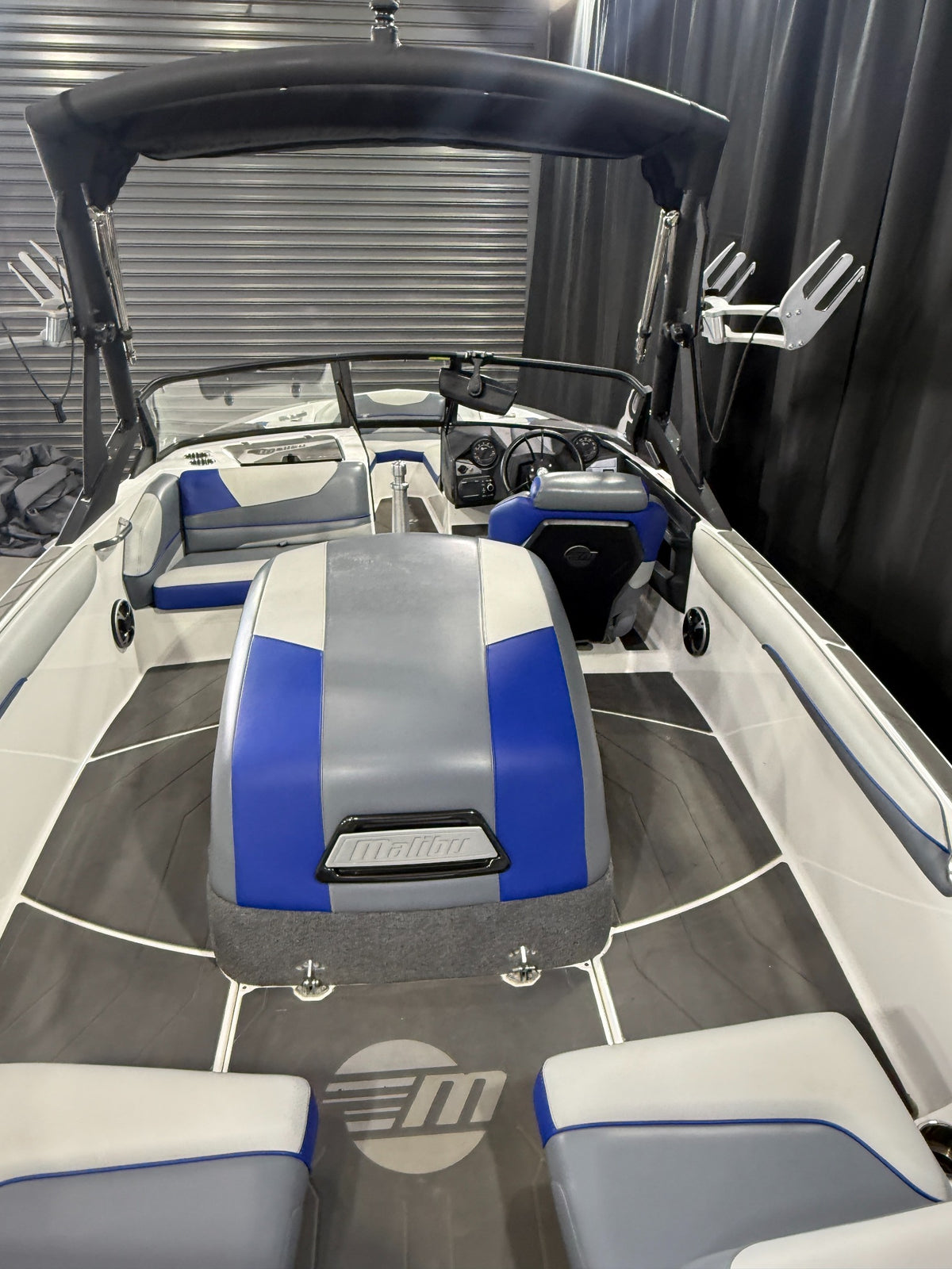2021 Malibu TXI — interior layout