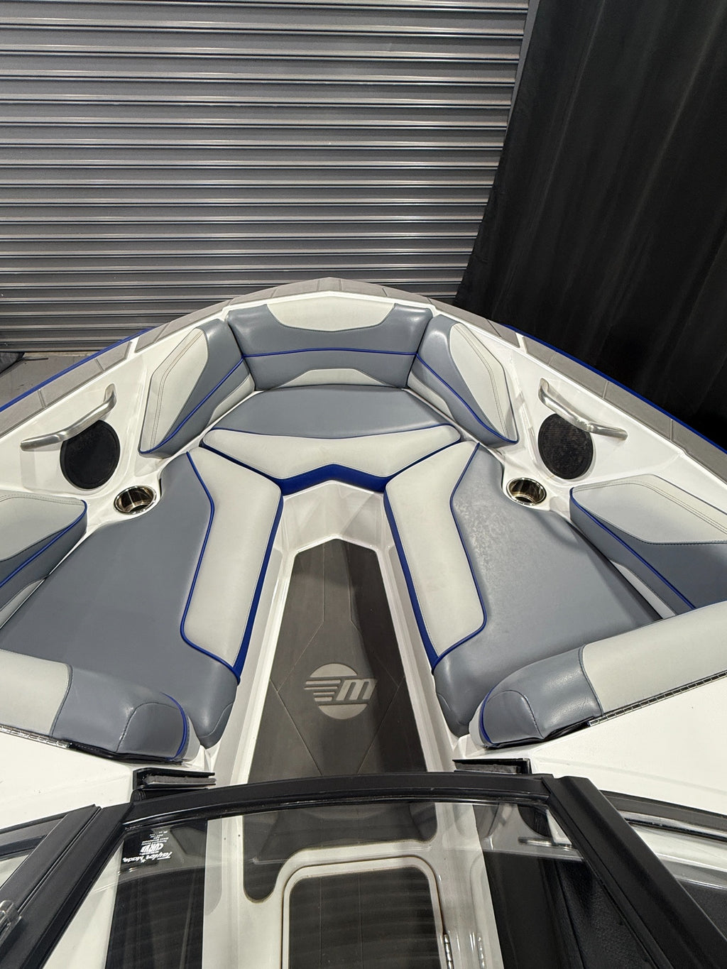 2021 Malibu TXI — bow seating