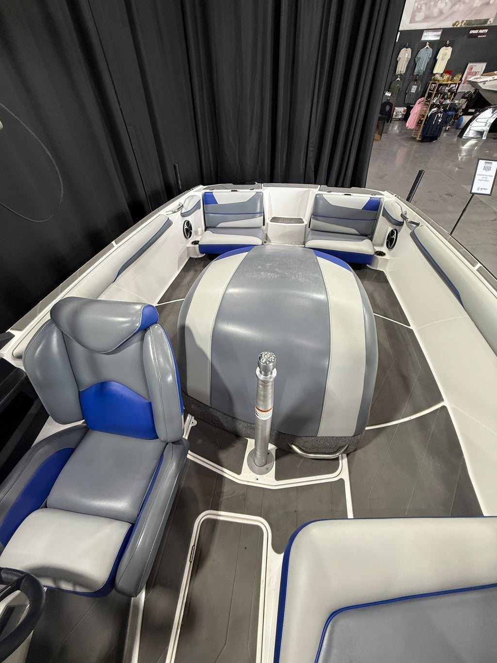 2021 Malibu TXI — cockpit and seating