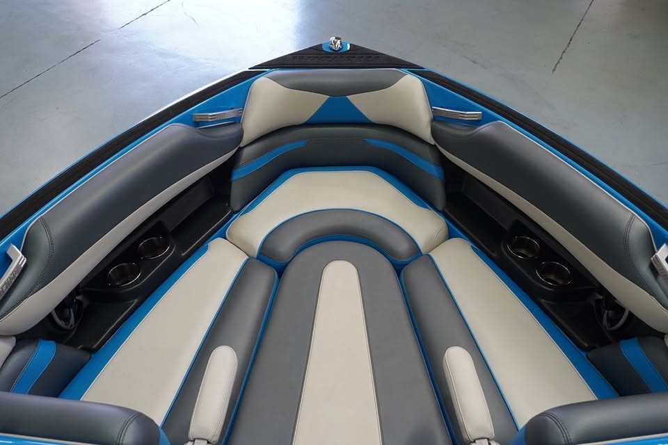2017 Malibu 23LSV | Premium Pre-Owned