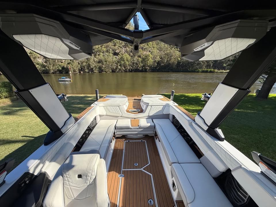 2023 Nautiqe G25 | Premium Pre-Owned