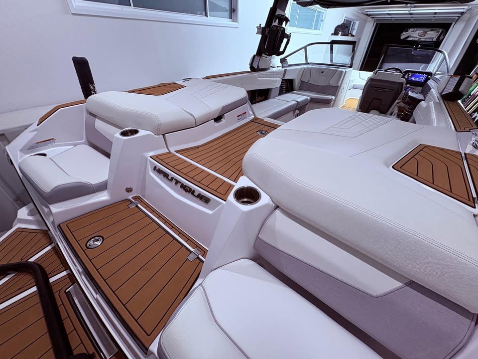 2023 Nautiqe G25 | Premium Pre-Owned