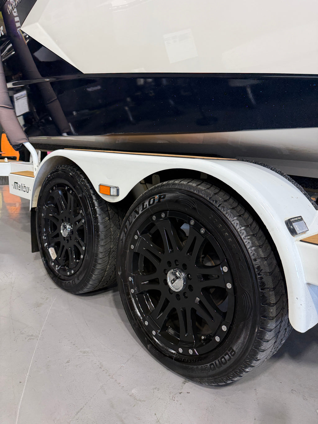 2024 Malibu Wakesetter 23 LSV | Premium Pre-Owned