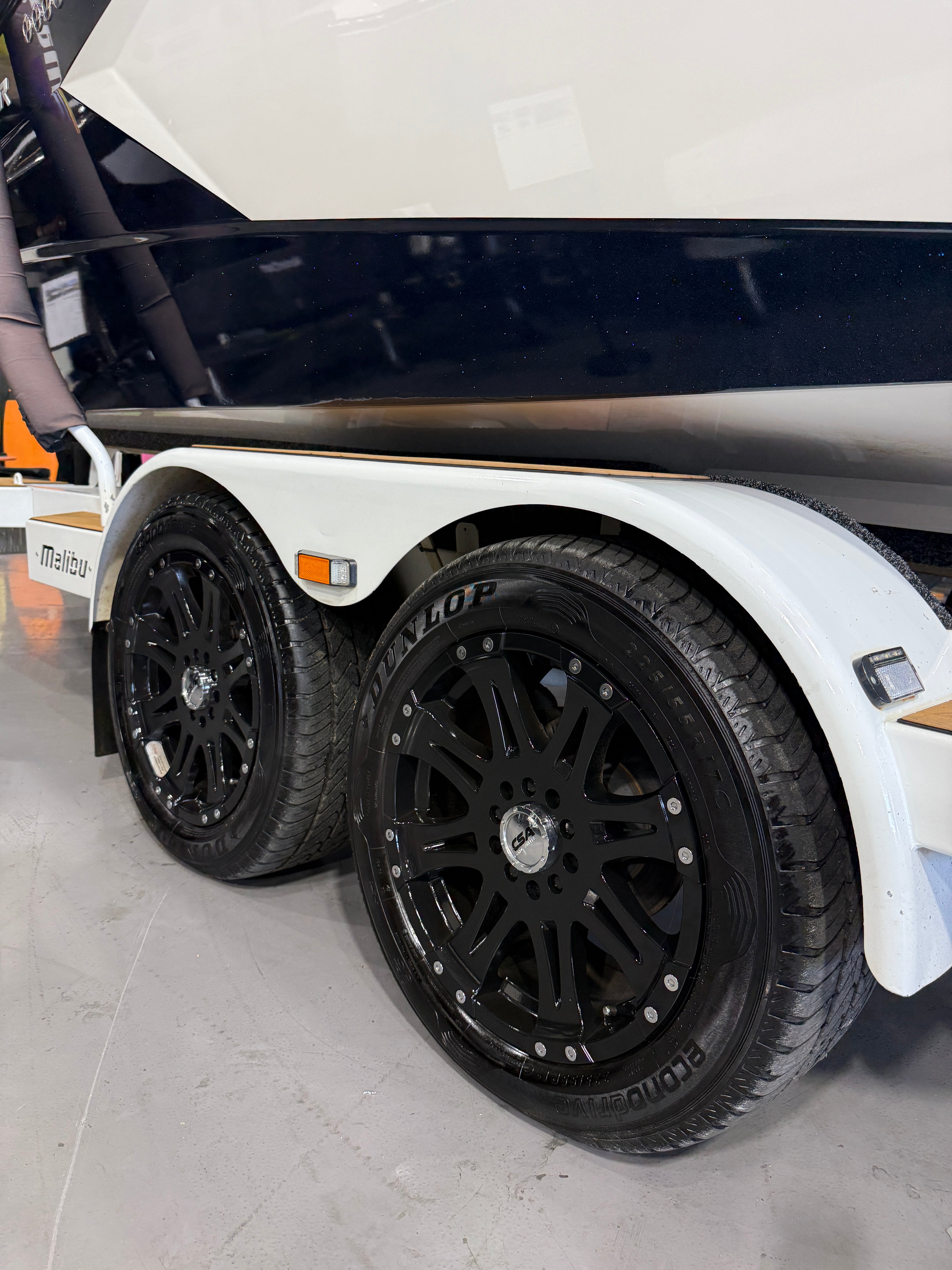 2024 Malibu Wakesetter 23 LSV | Premium Pre-Owned