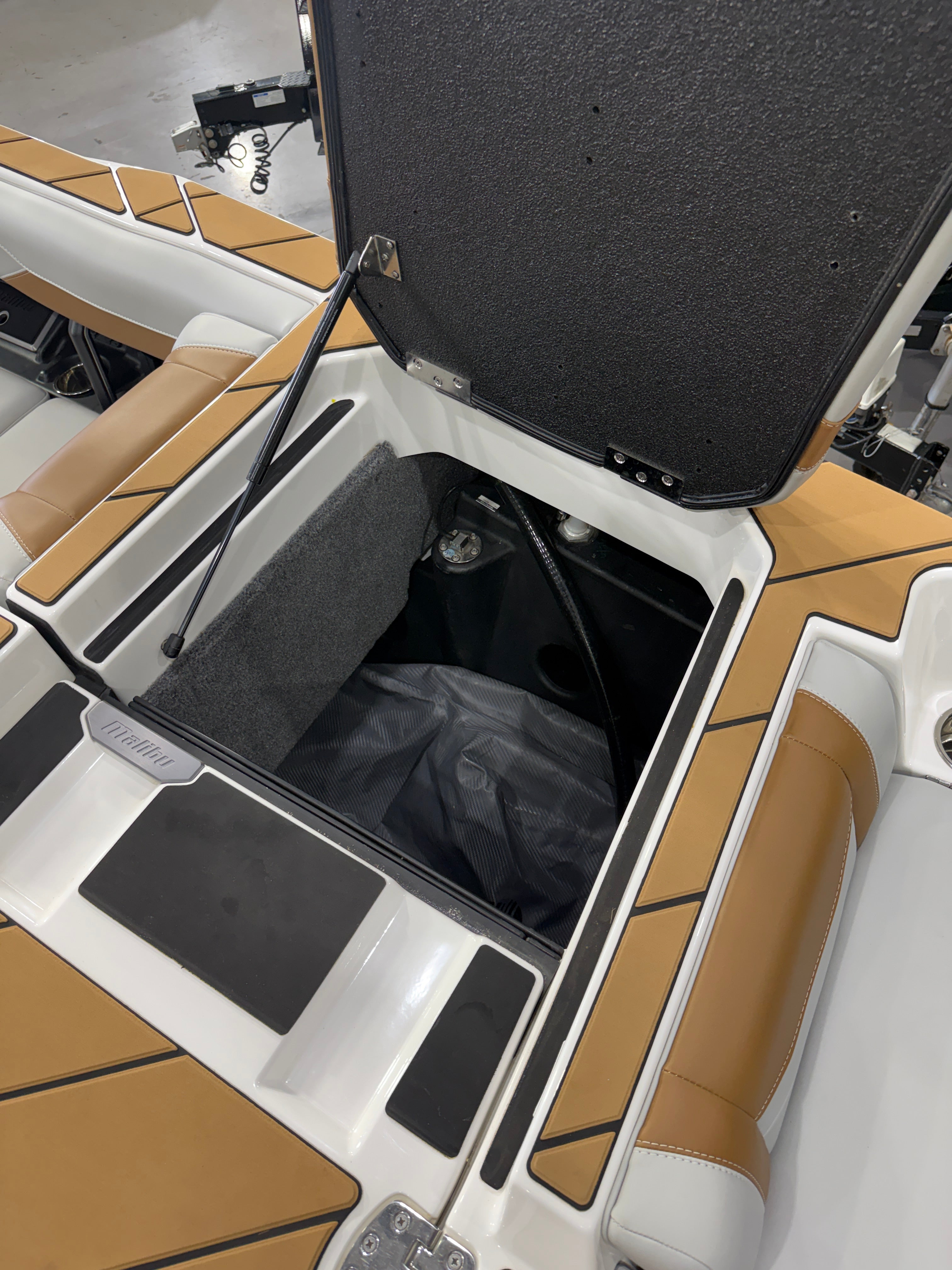 2024 Malibu Wakesetter 23 LSV | Premium Pre-Owned