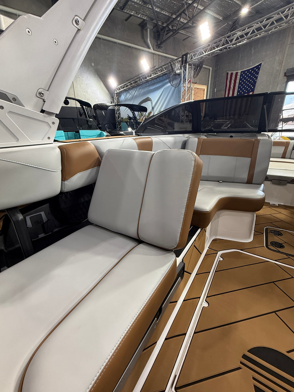 2024 Malibu Wakesetter 23 LSV | Premium Pre-Owned