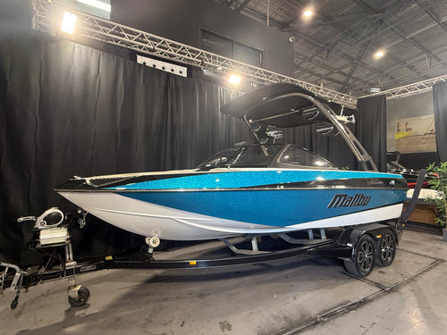 2014 Malibu WakeSetter 20VTX | Premium Pre-Owned