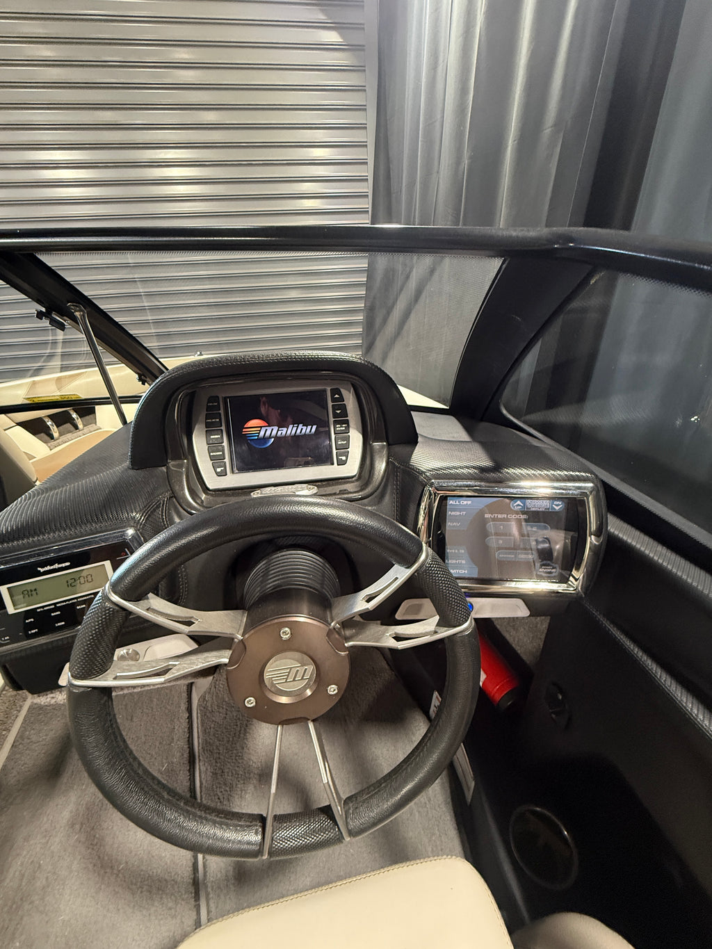 2014 Malibu WakeSetter 20VTX | Premium Pre-Owned