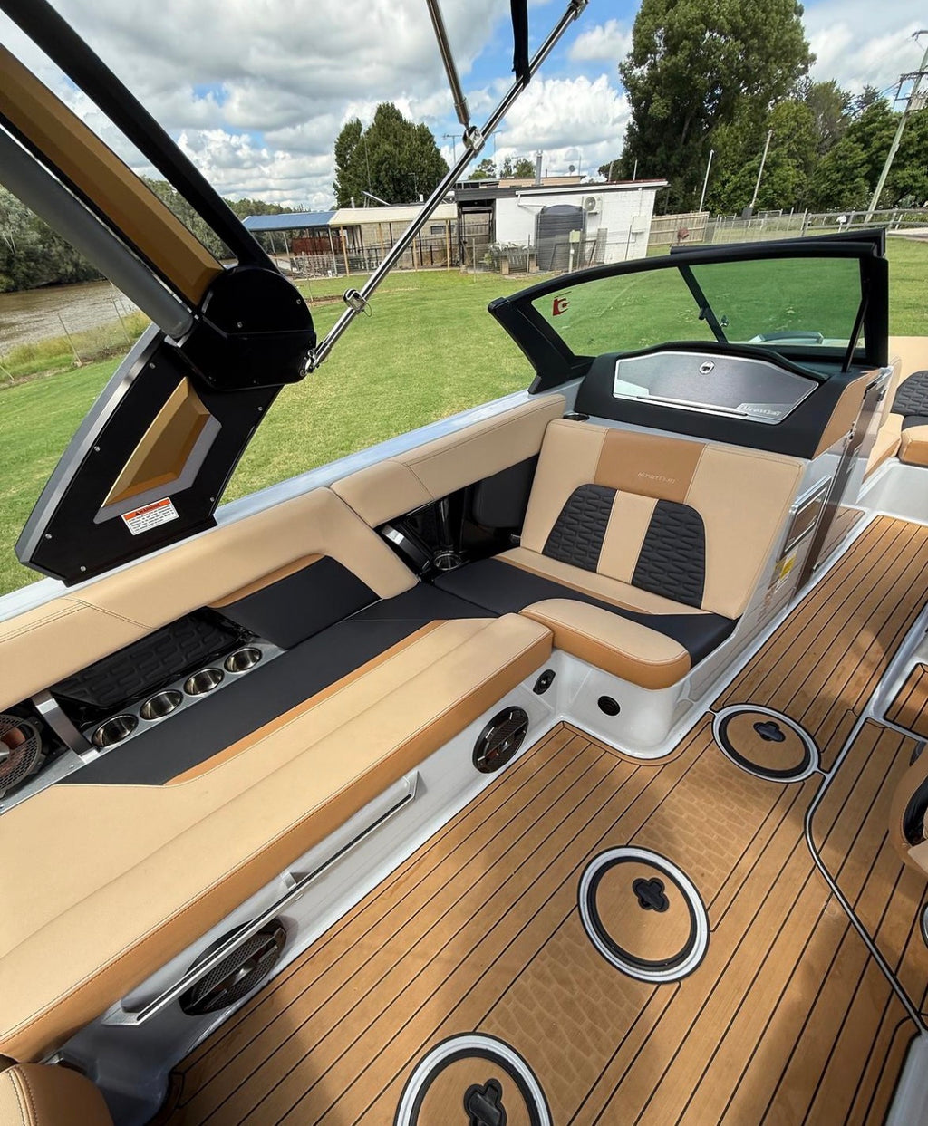 2022 MasterCraft X22 | Premium Pre-Owned