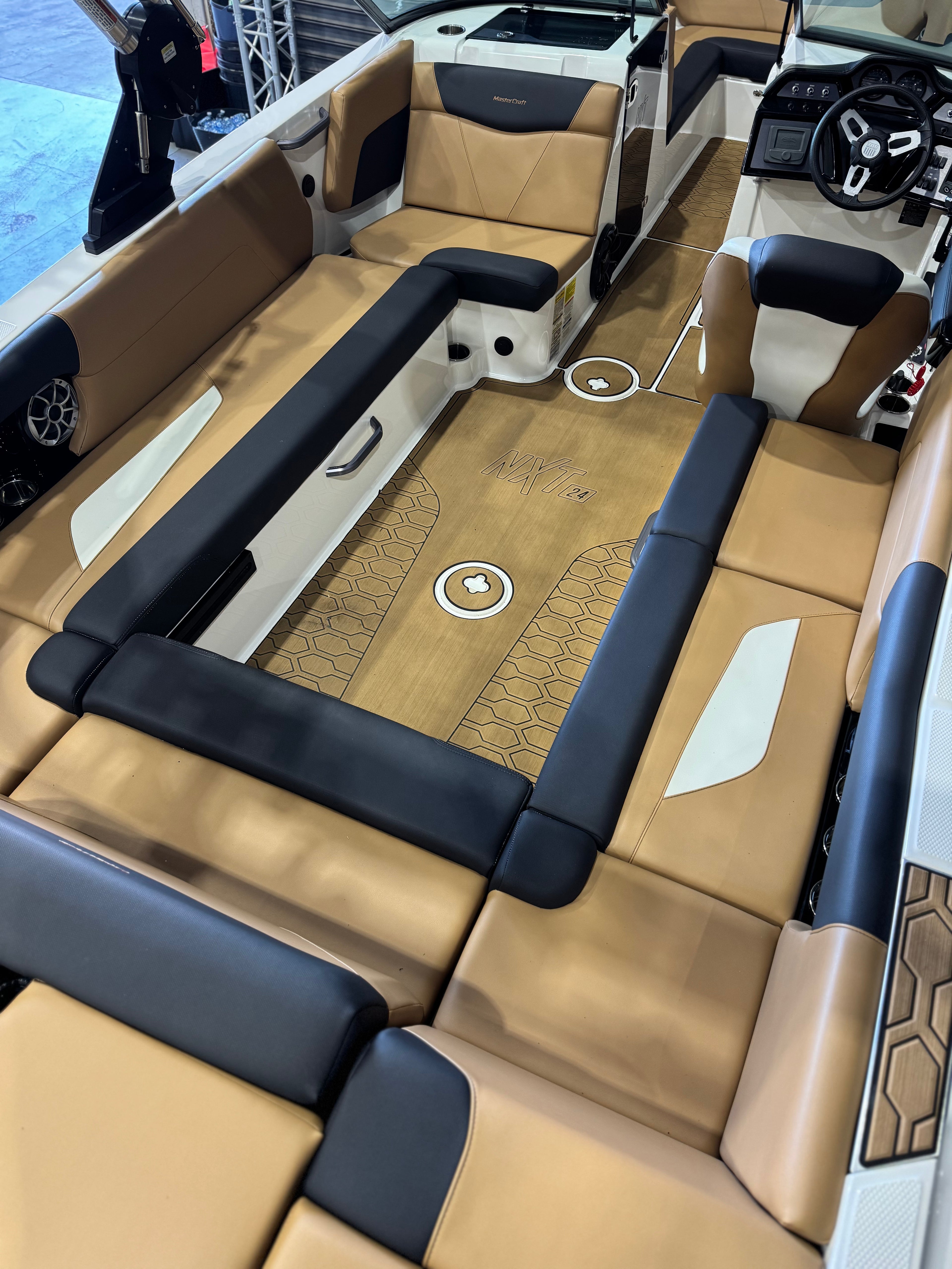 2021 MASTERCRAFT NXT24  | Premium Pre-Owned