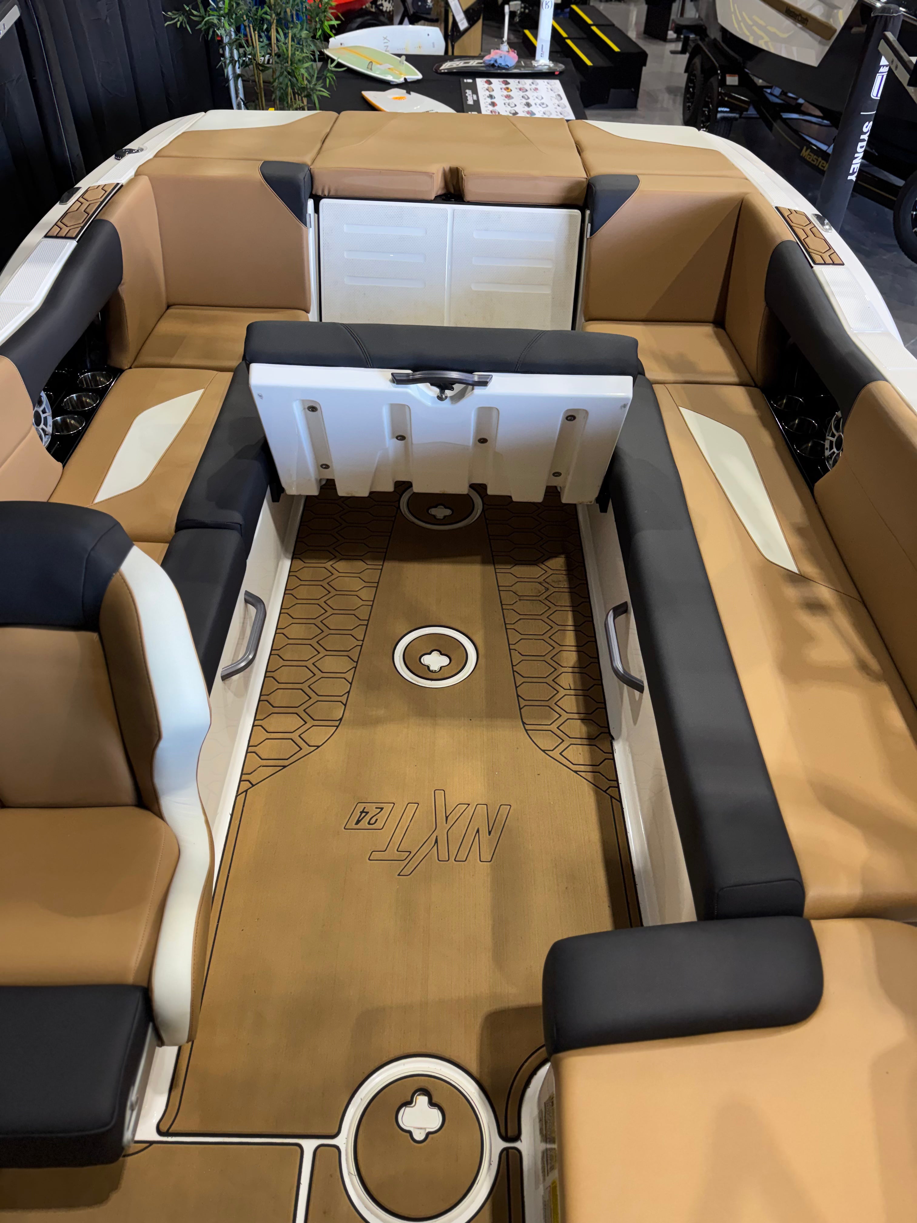 2021 MASTERCRAFT NXT24  | Premium Pre-Owned