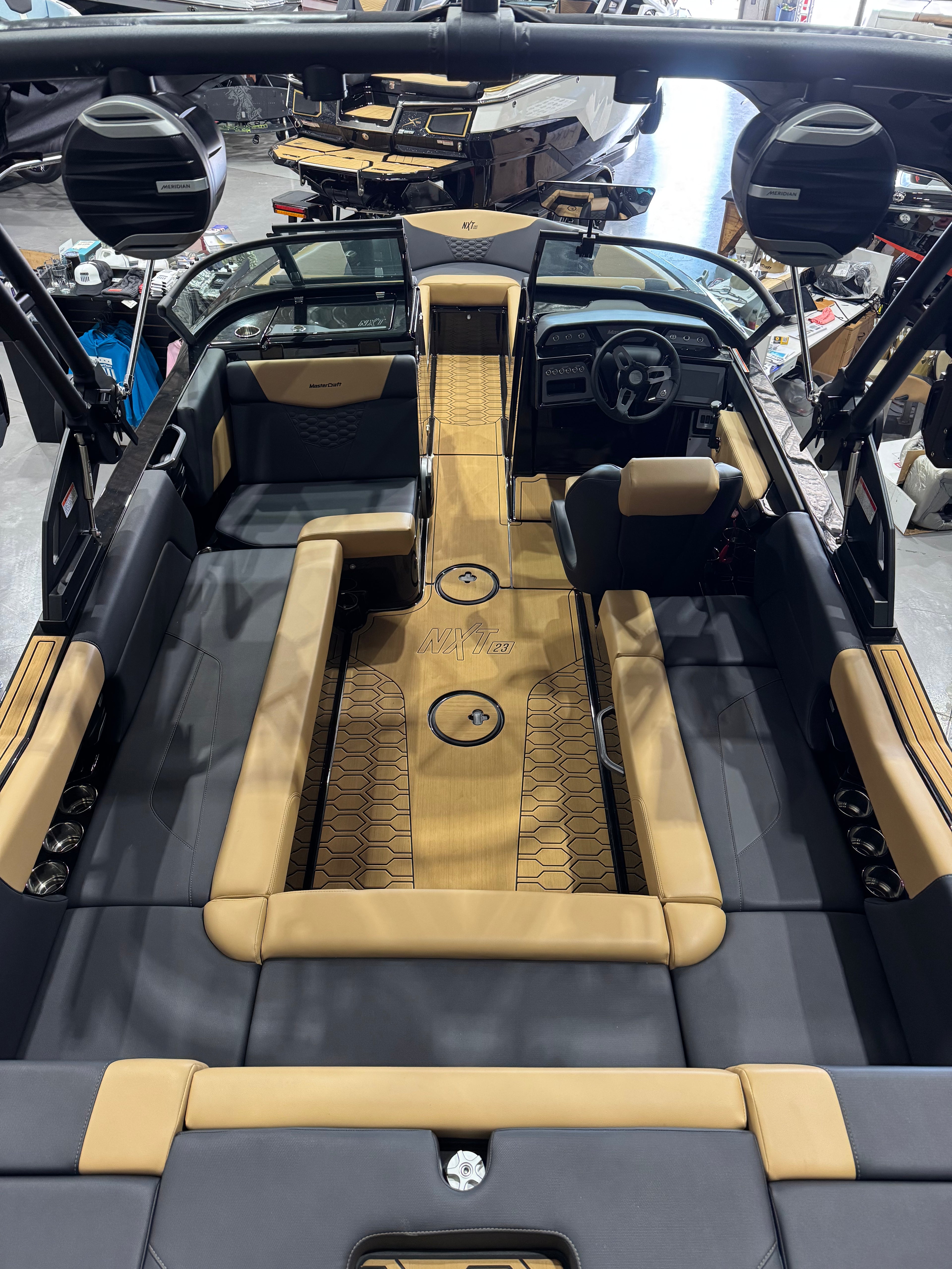 2026 MASTERCRAFT NXT23 DEMO