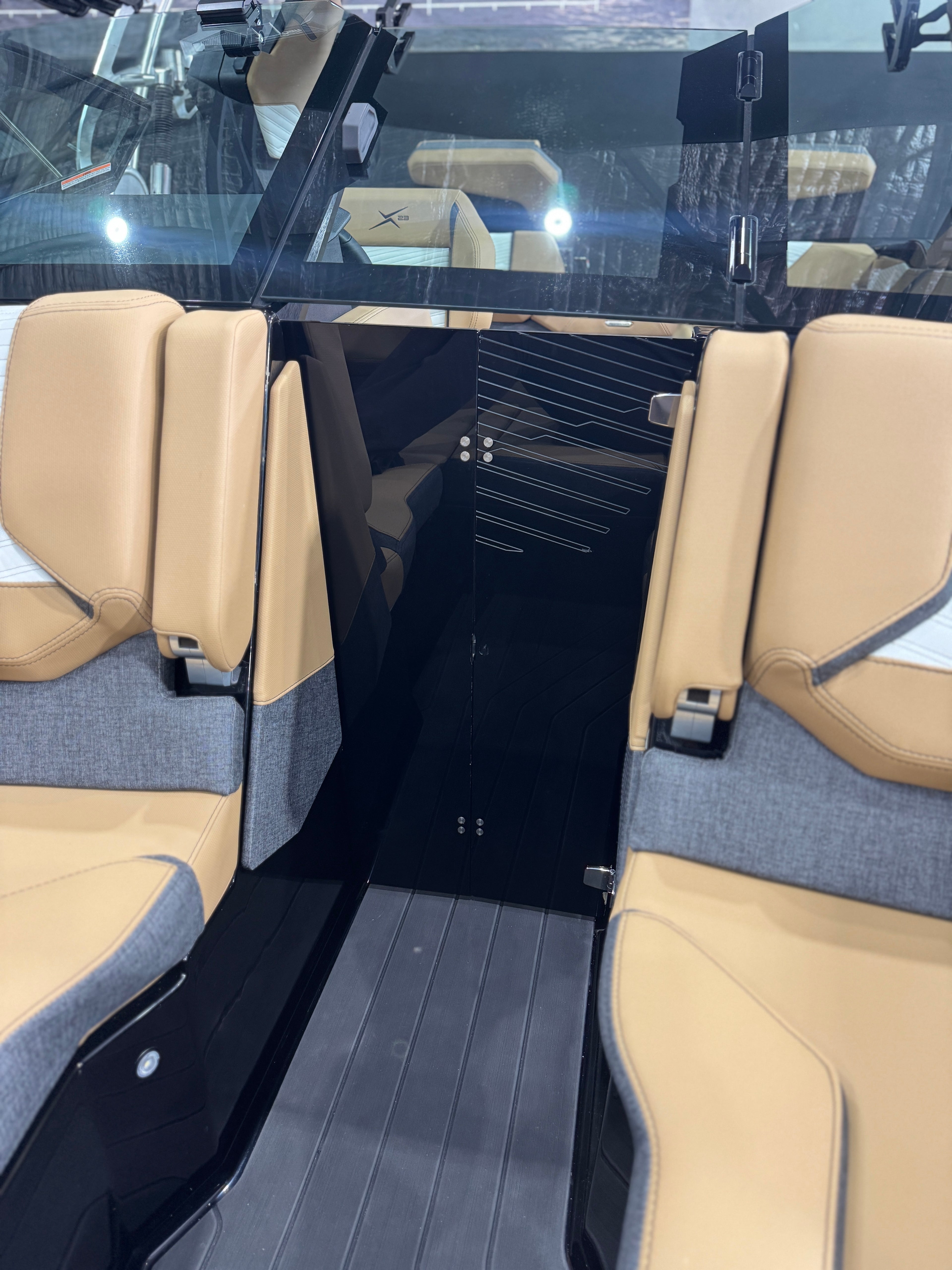 2027 MasterCraft X23