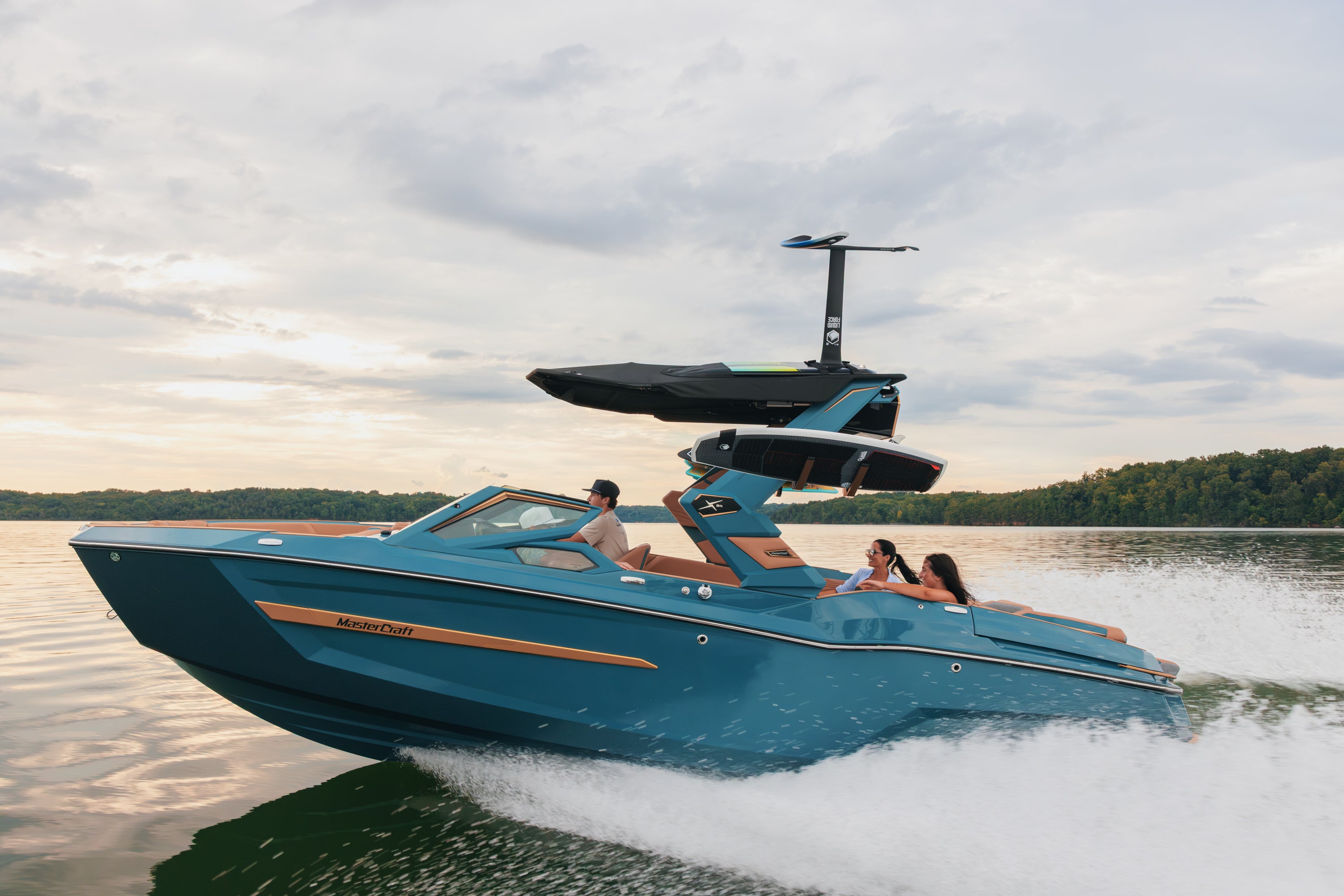 MasterCraft X24 Wake Boat