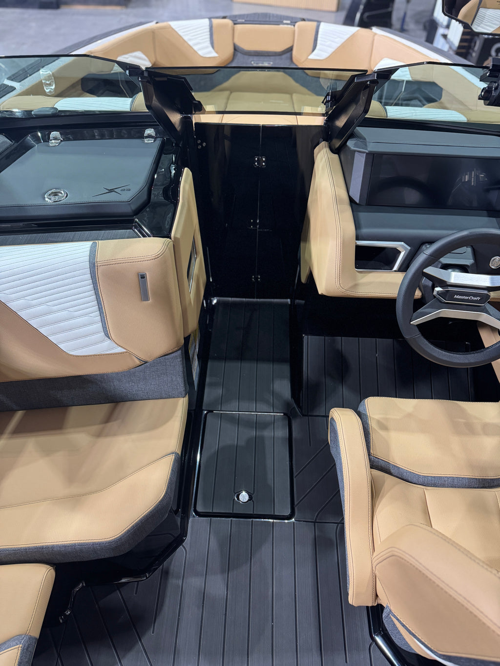 MasterCraft 2027 X23 18