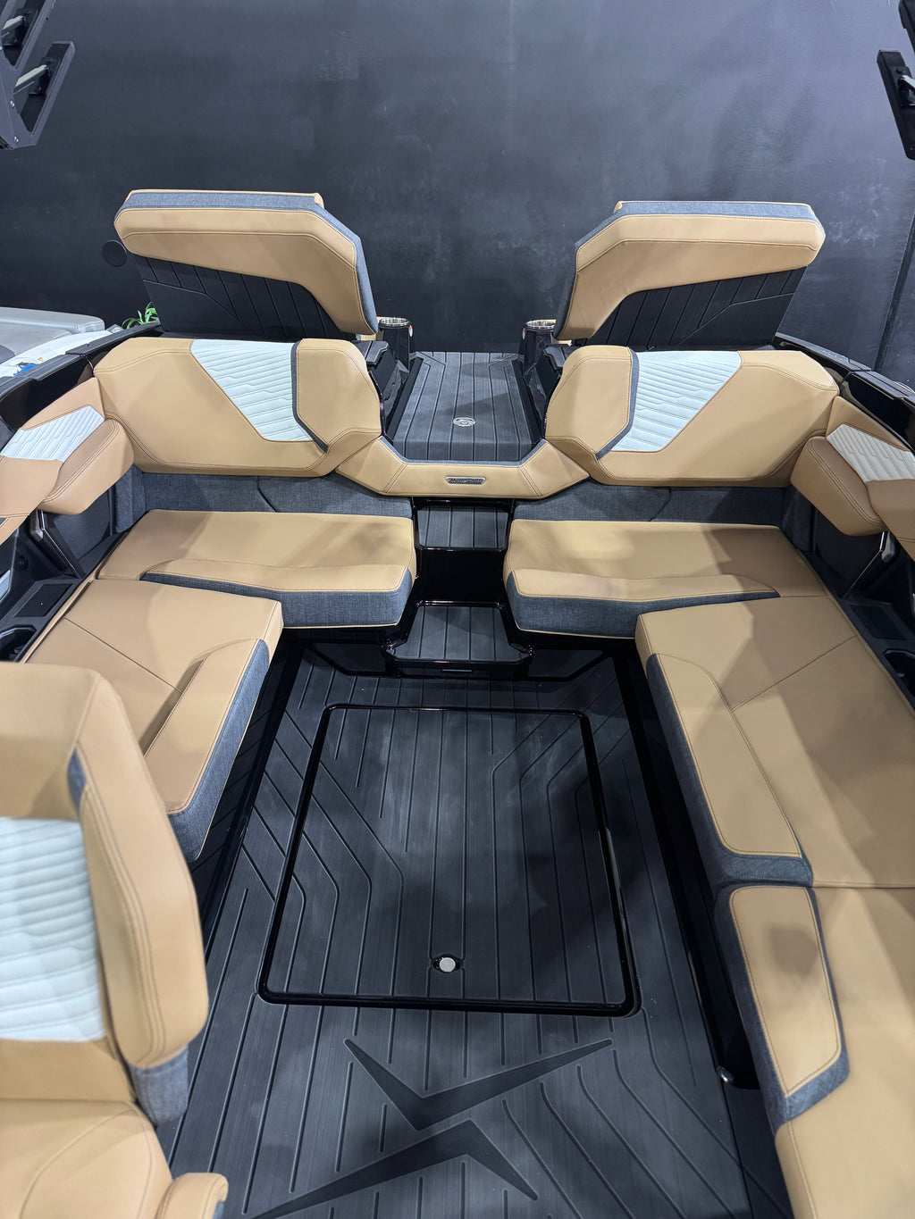 MasterCraft 2027 X23-15