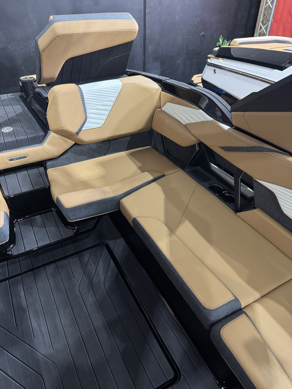MasterCraft 2027 X23-16