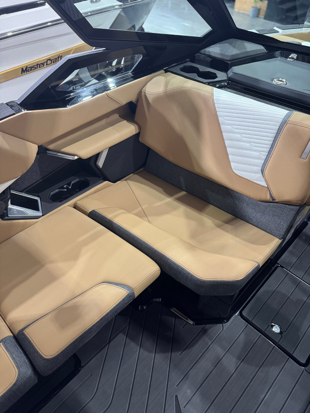 MasterCraft 2027 X23-18