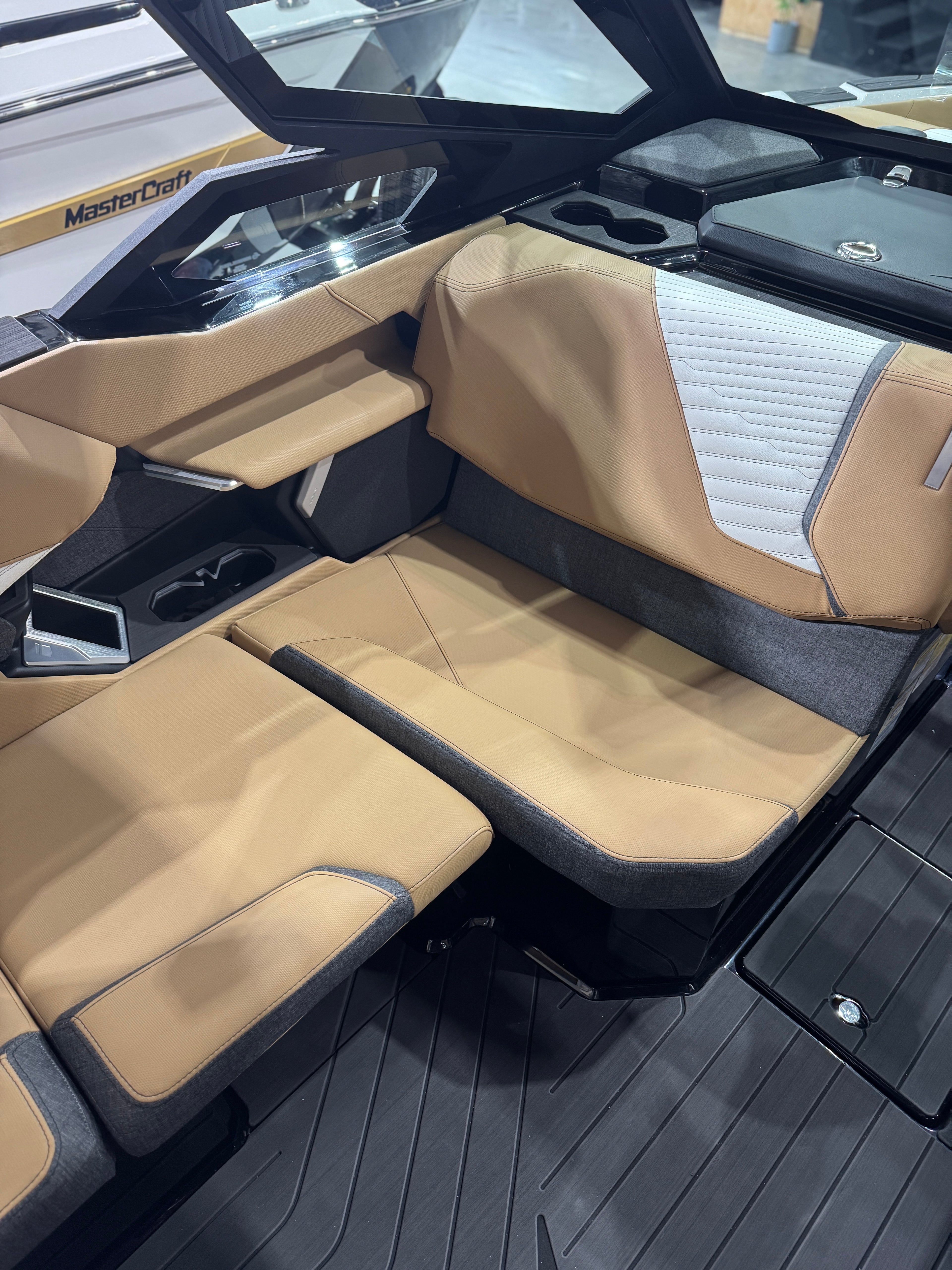 MasterCraft 2027 X23-18