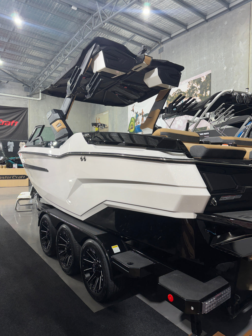 MasterCraft X23 side profile