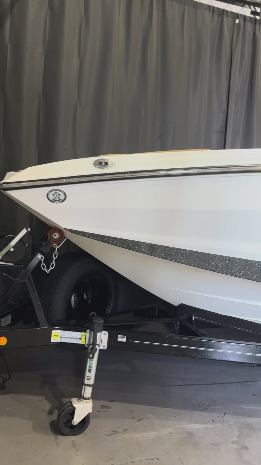 2021 MASTERCRAFT NXT24  | Premium Pre-Owned